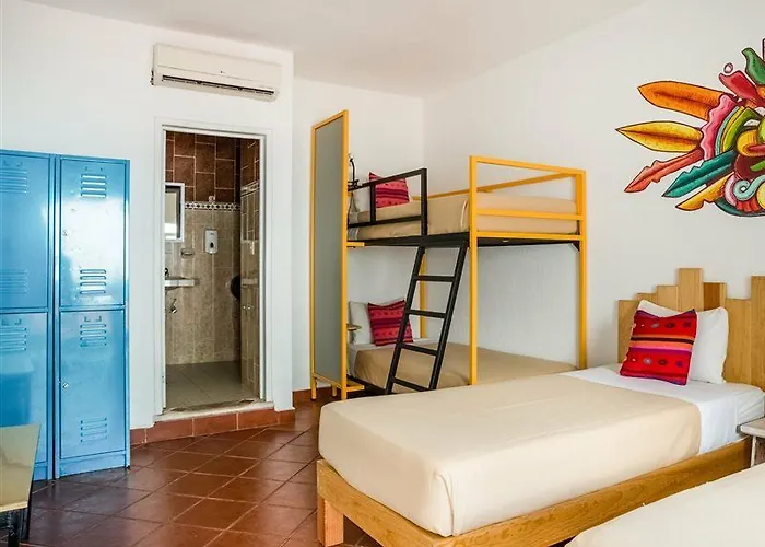 Selina Hotel 2*